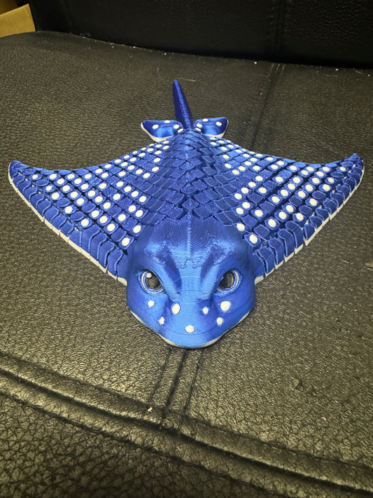 Eagle Ray articulated fish 