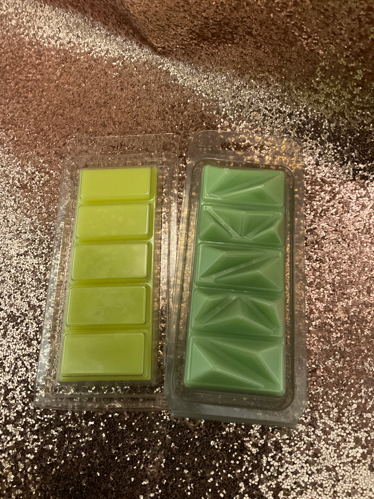 Wax melt snap bars, highly fragranced, long-lasting melts, sweet fragrances, Fruity, musky fragrances and autumn scents